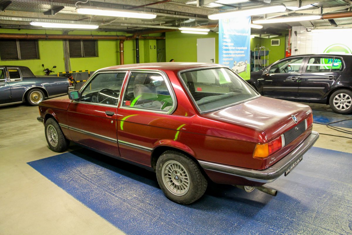 BMW 320