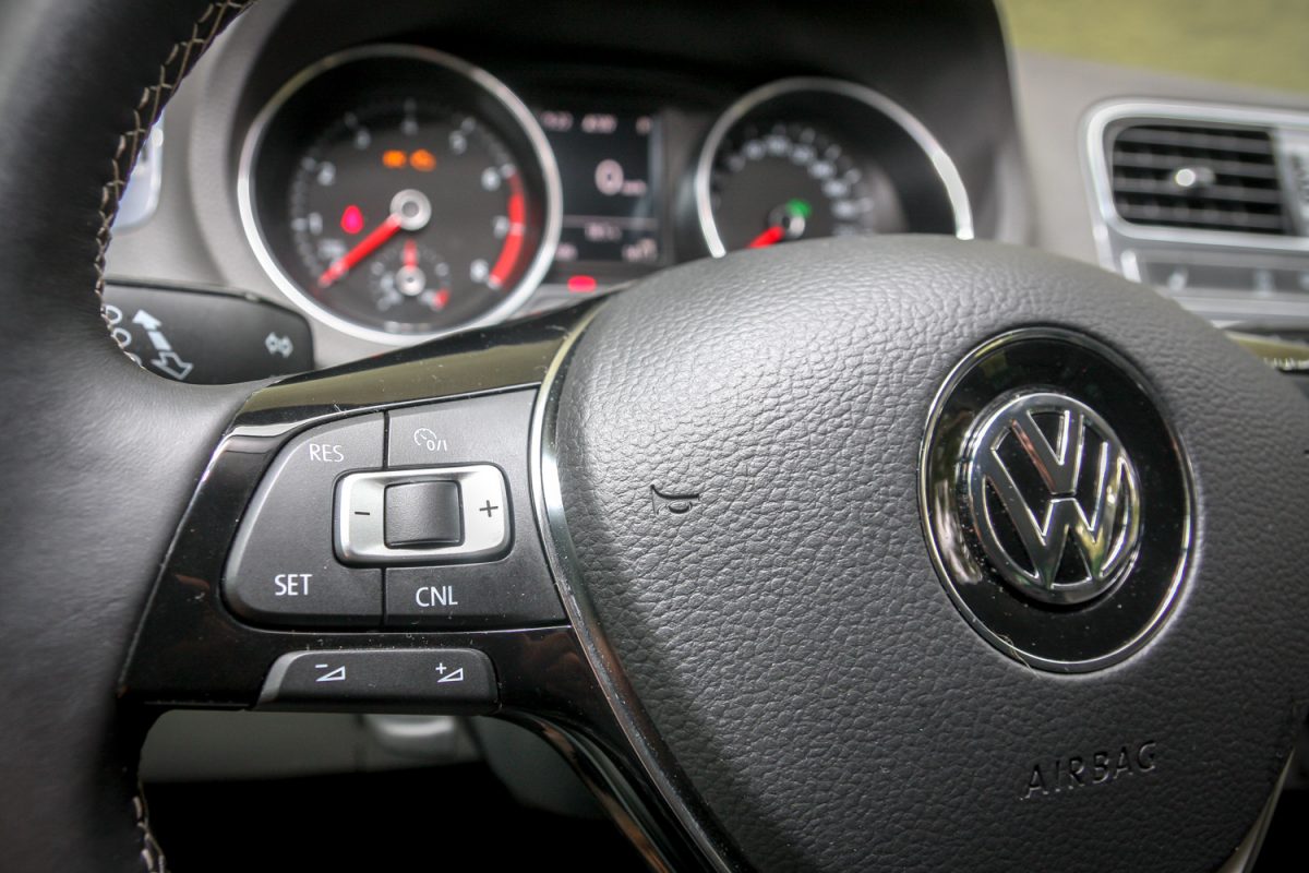 VOLKSWAGEN POLO V