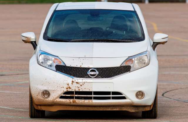 Koszálló bevonatot tesztel a Nissan