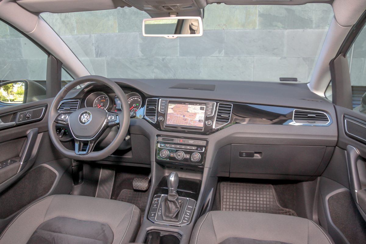 VOLKSWAGEN GOLF VII