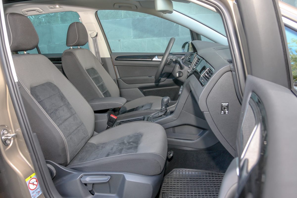 VOLKSWAGEN GOLF VII