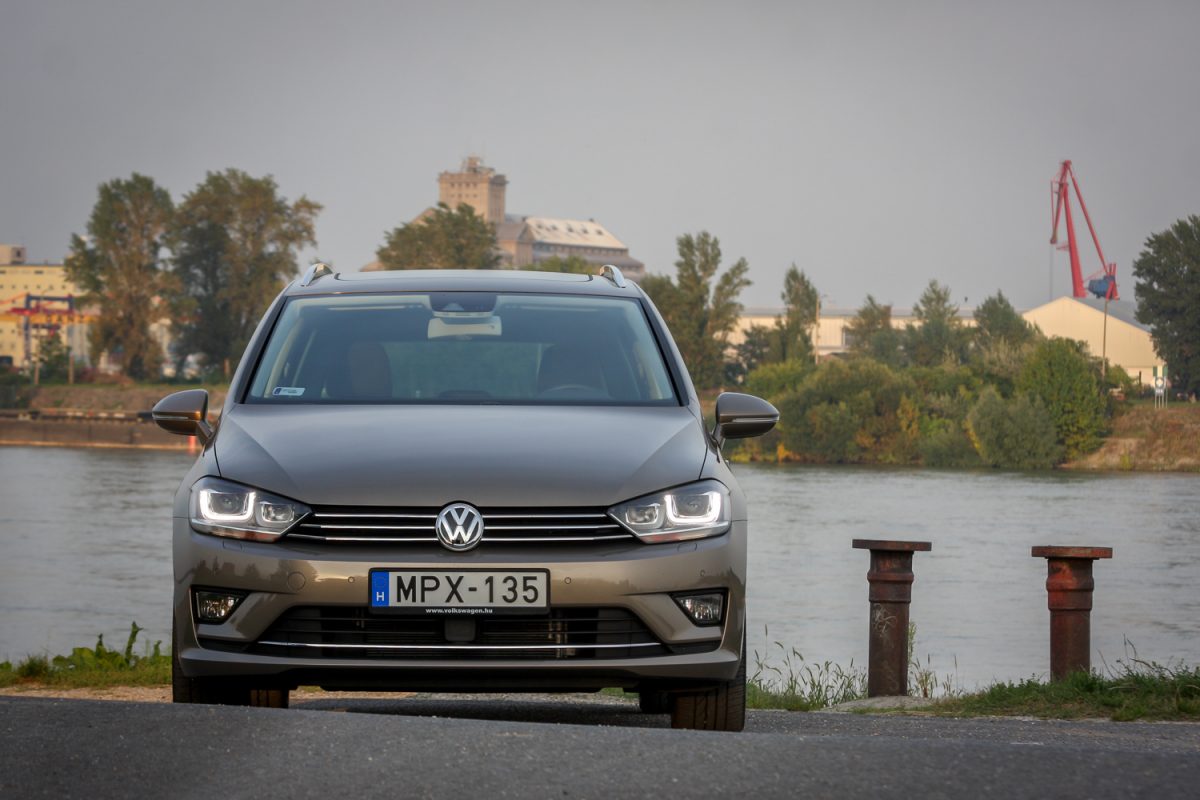VOLKSWAGEN GOLF VII