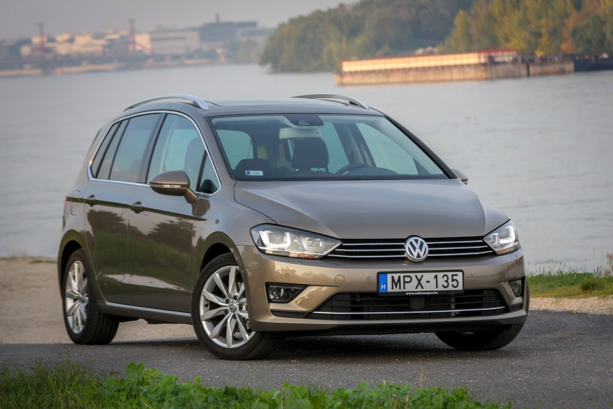 VOLKSWAGEN GOLF VII