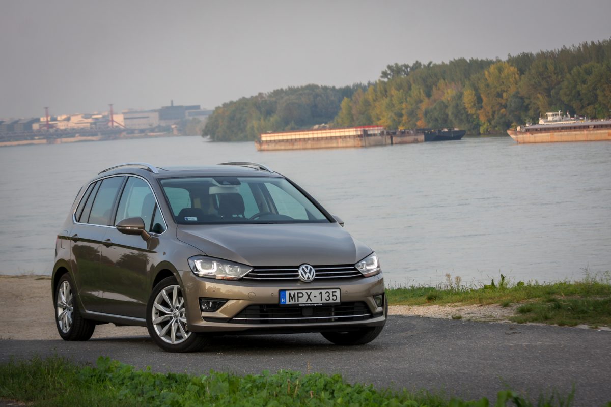 VOLKSWAGEN GOLF VII