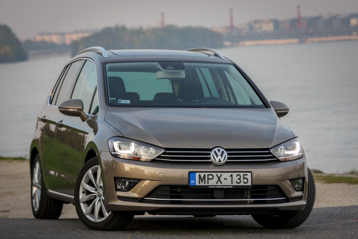 VOLKSWAGEN GOLF VII