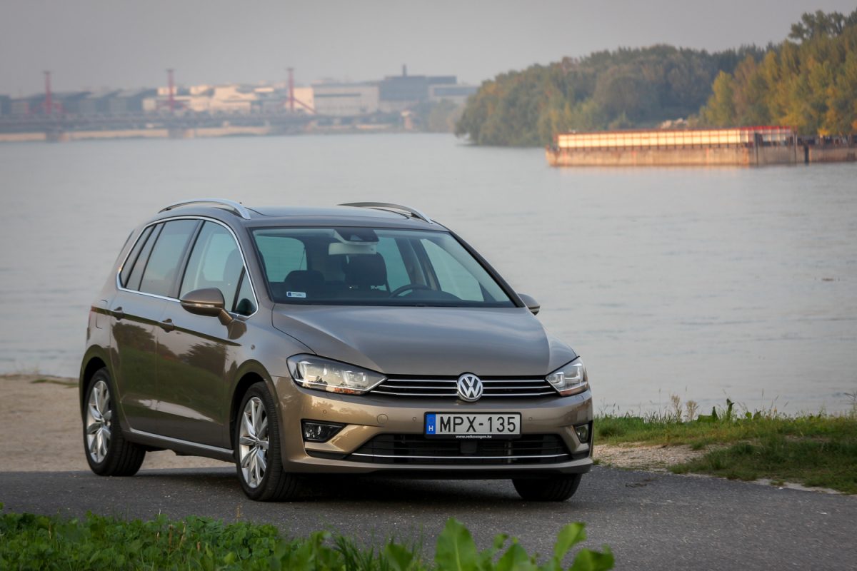VOLKSWAGEN GOLF VII