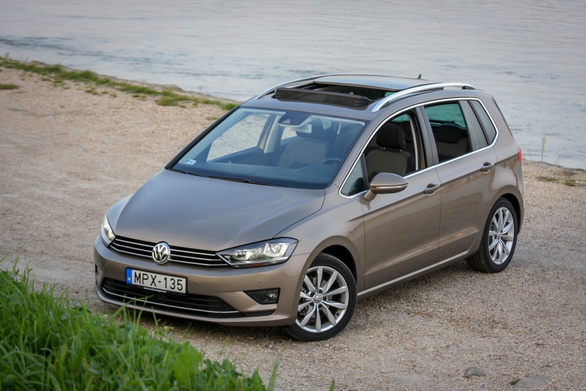 VOLKSWAGEN GOLF VII