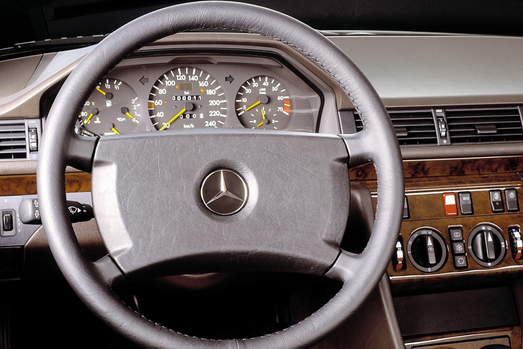 MERCEDES-BENZ