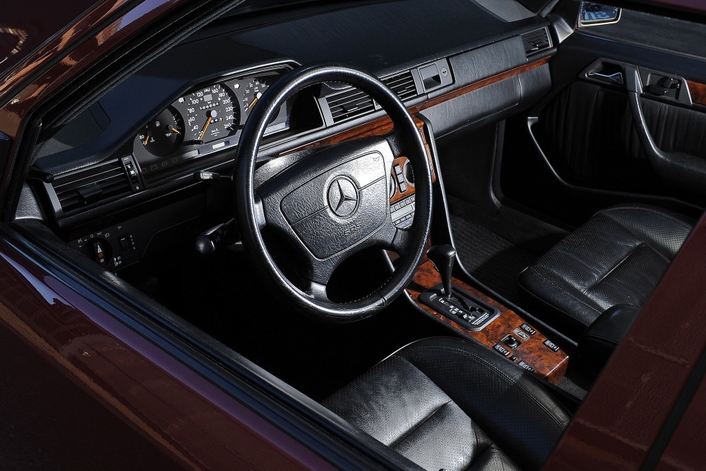 MERCEDES-BENZ