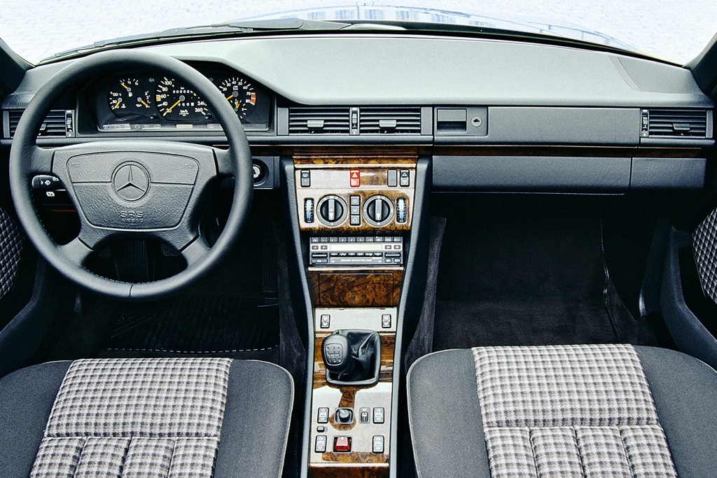 MERCEDES-BENZ