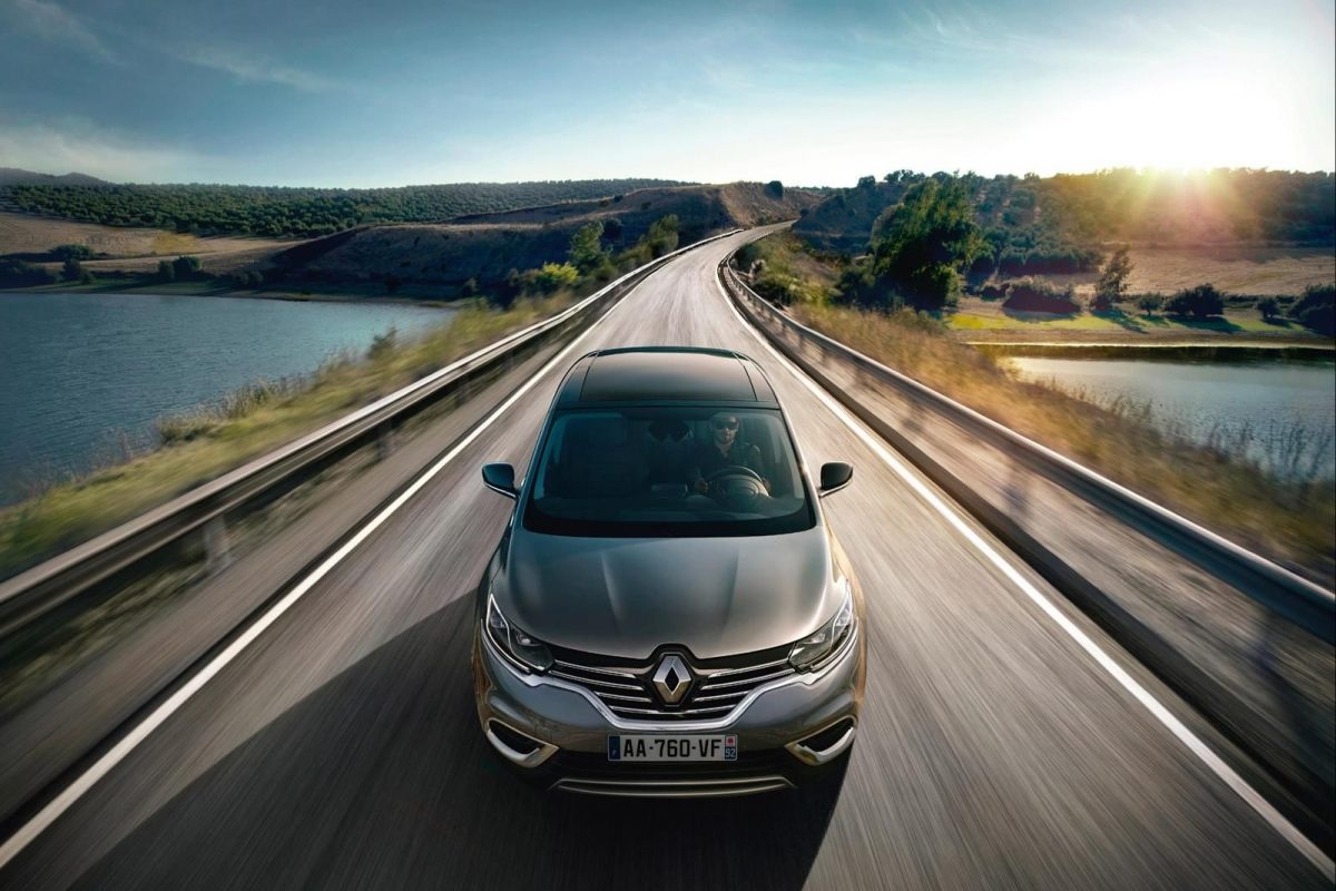 RENAULT