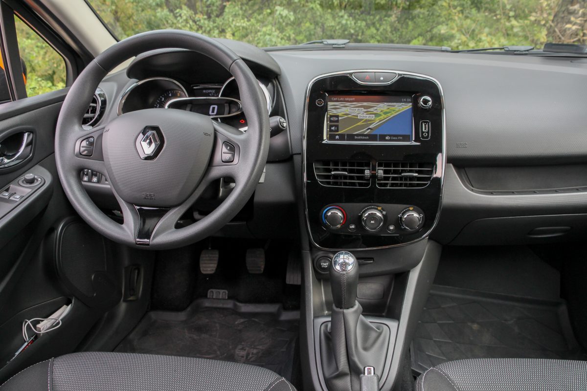 RENAULT CLIO