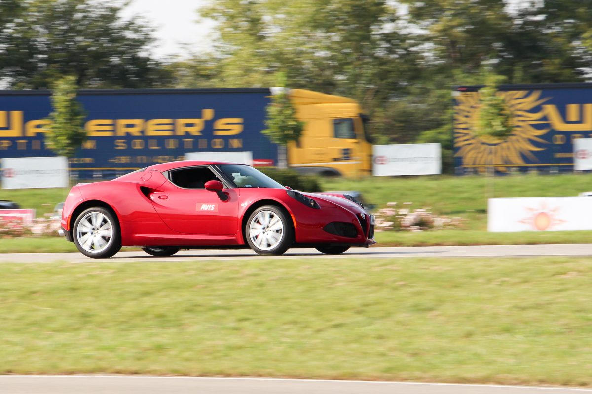 ALFA ROMEO 4C