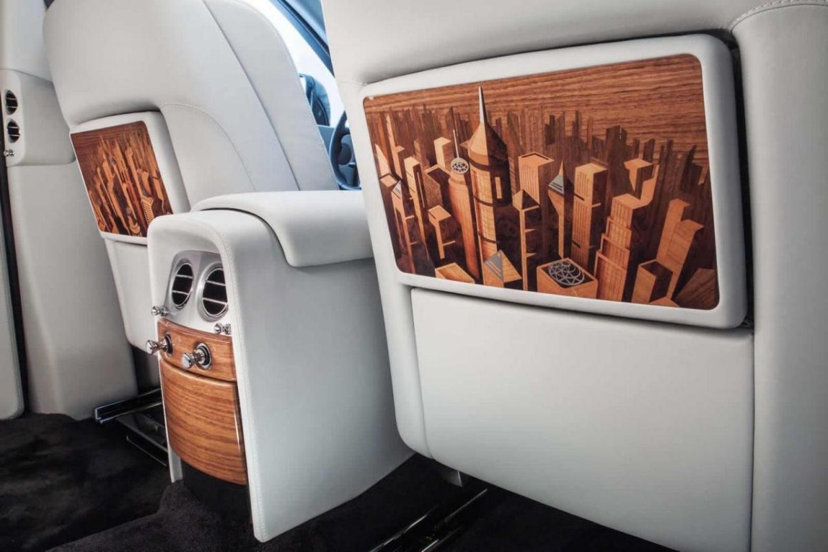ROLLS-ROYCE