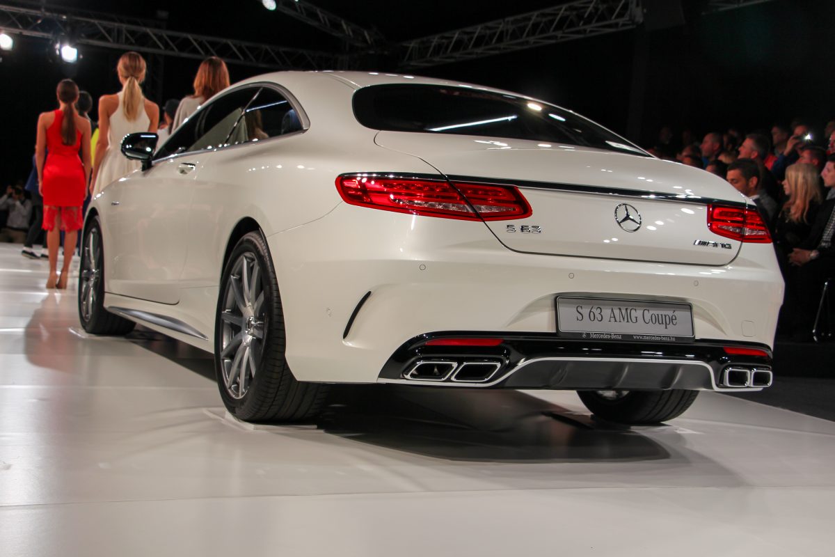 MERCEDES-BENZ