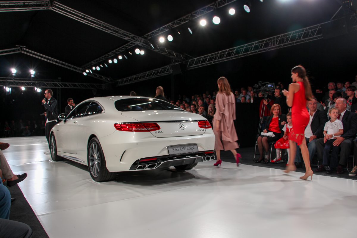 MERCEDES-BENZ