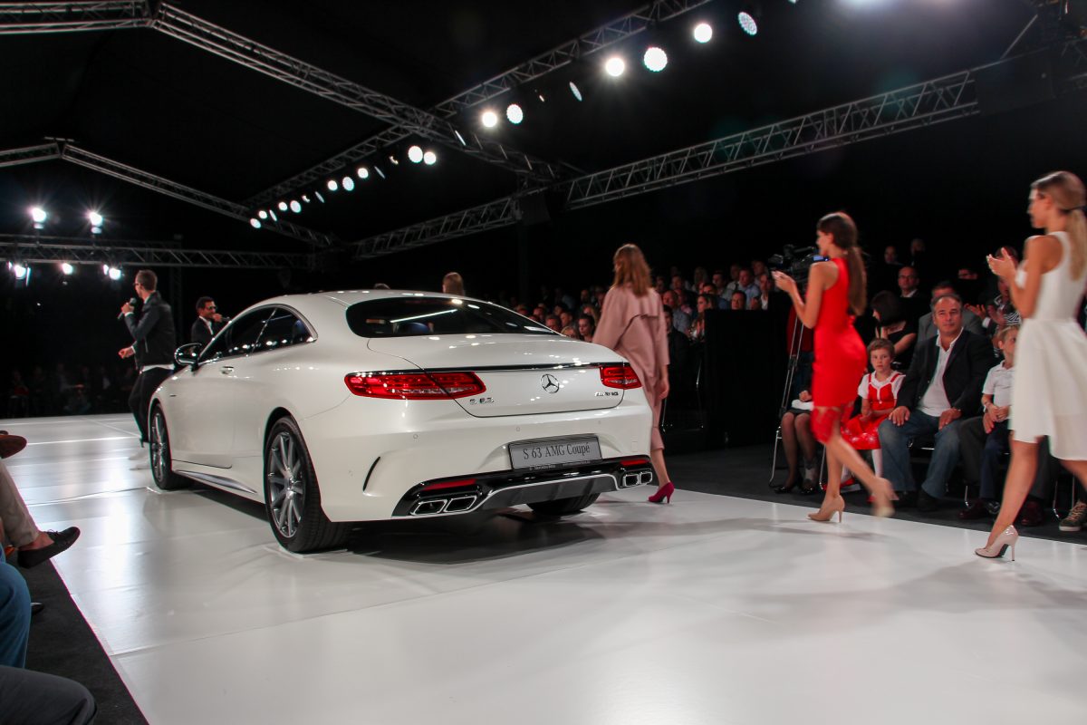 MERCEDES-BENZ