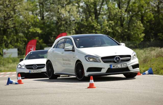 Aranylövés Mercedesekkel - Star Experience roadshow