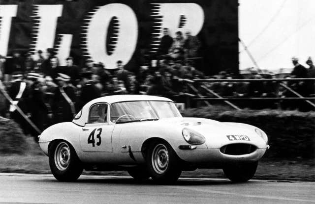 Itt az utolsó alkalom szerezni egy vadiúj Jaguar E-Type-ot