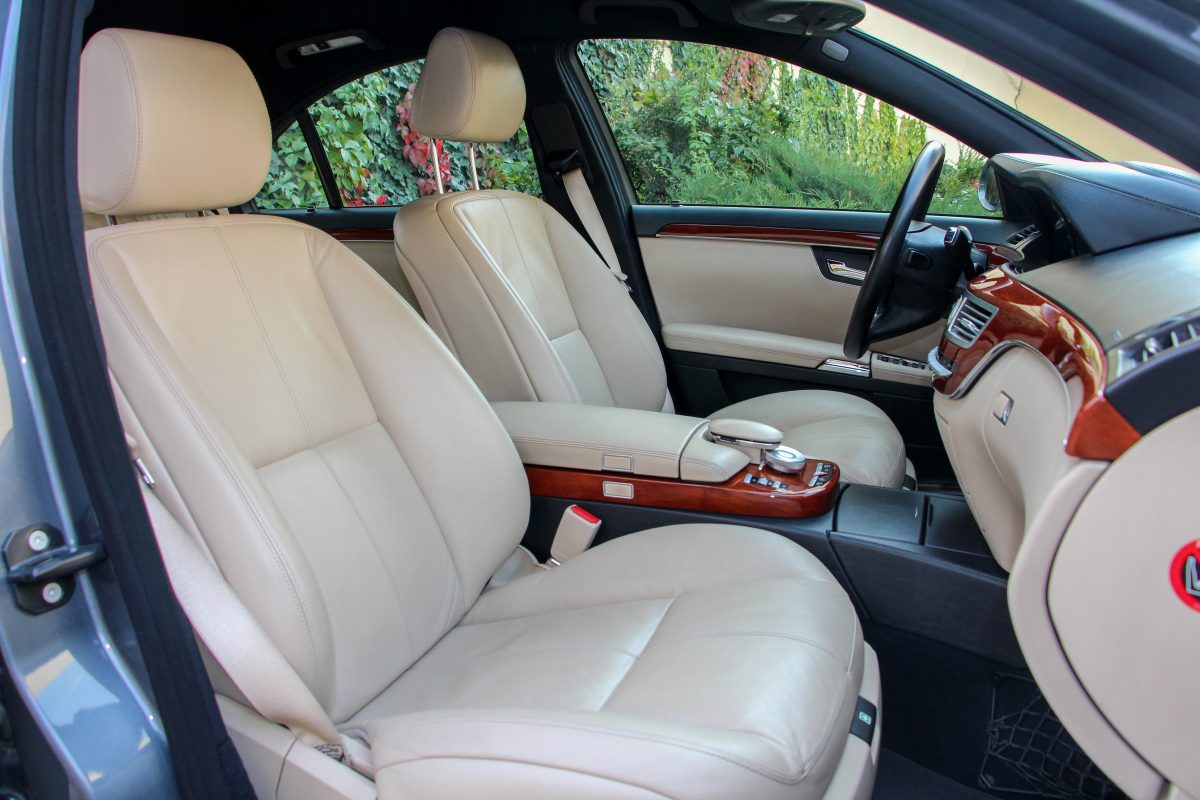 MERCEDES-BENZ S 320