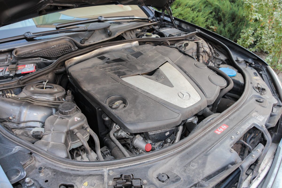 MERCEDES-BENZ S 320