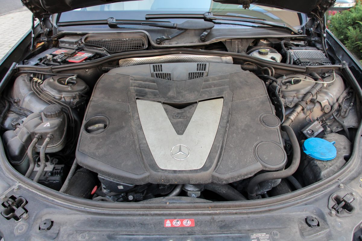 MERCEDES-BENZ S 320