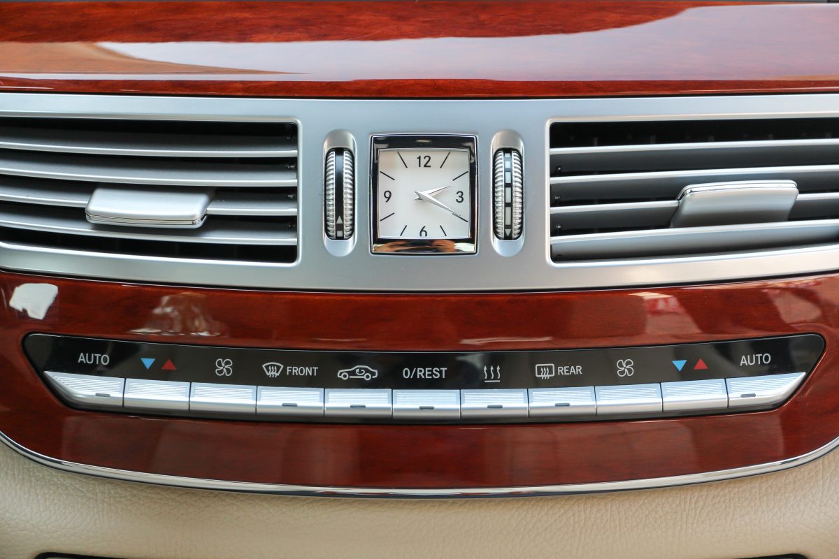 MERCEDES-BENZ S 320