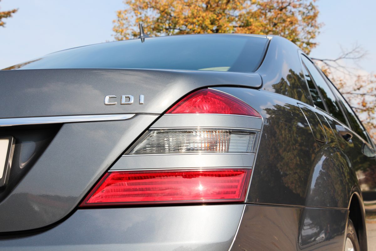 MERCEDES-BENZ S 320