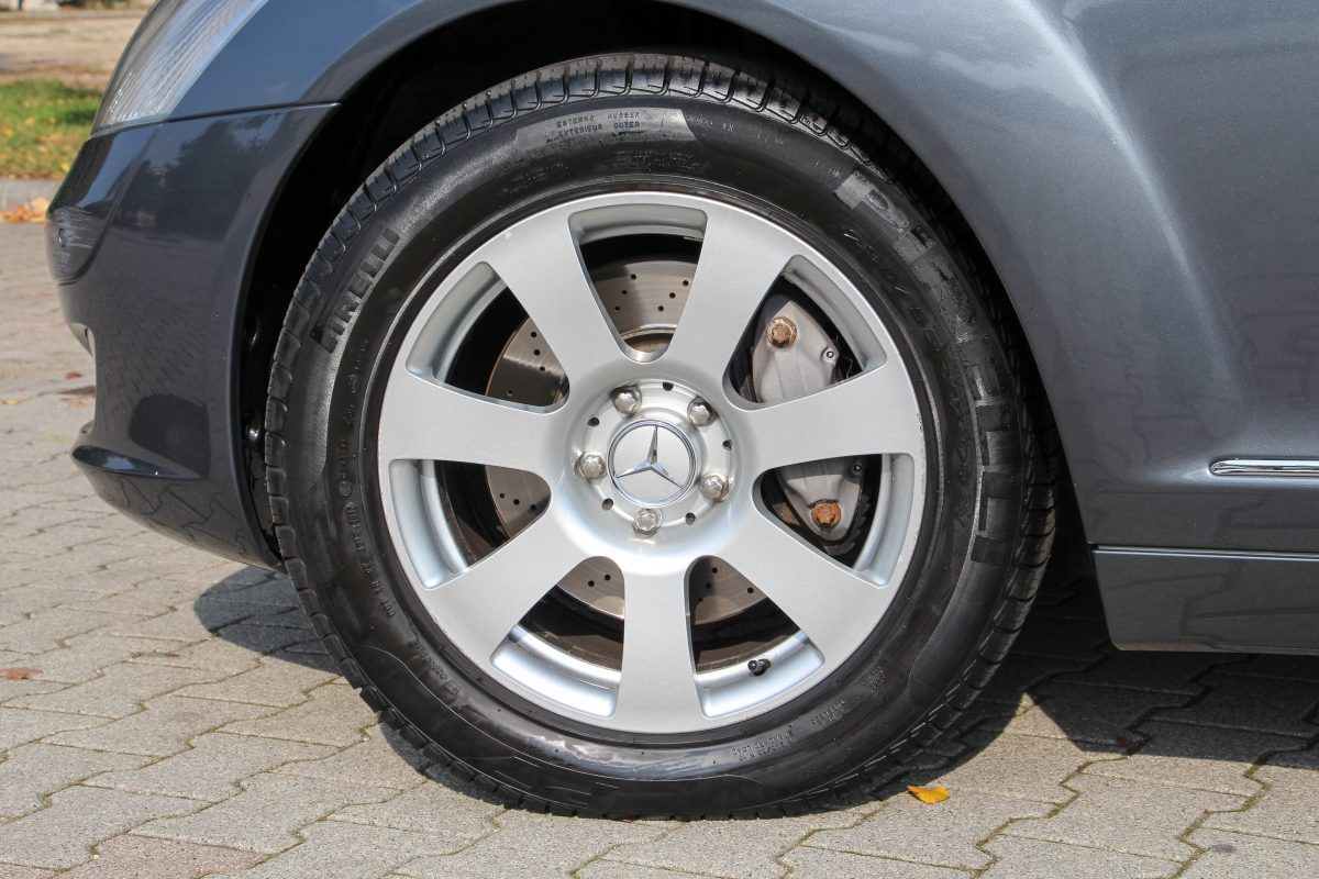MERCEDES-BENZ S 320