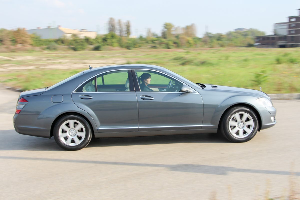 MERCEDES-BENZ S 320