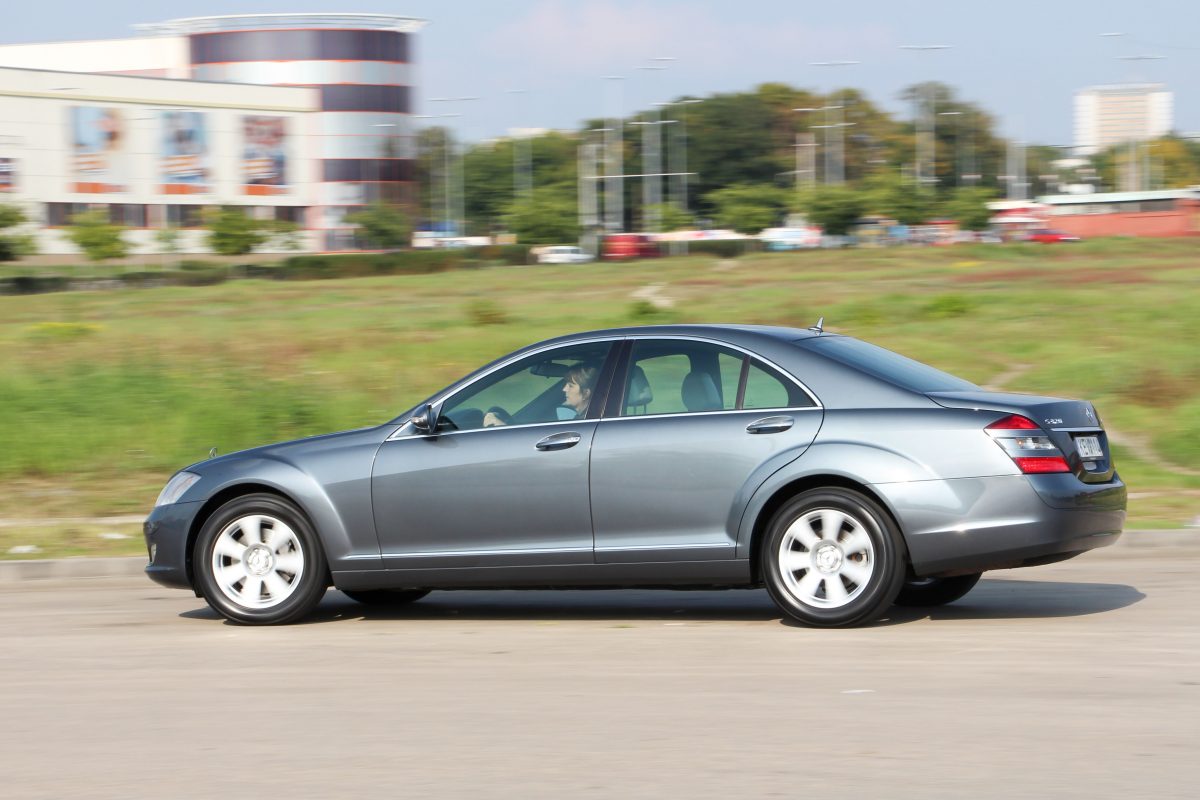 MERCEDES-BENZ S 320