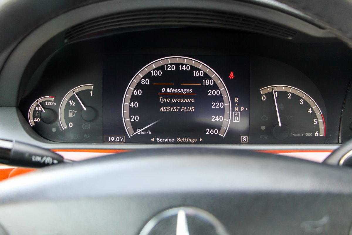 MERCEDES-BENZ S 320