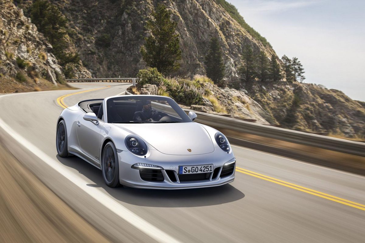 PORSCHE