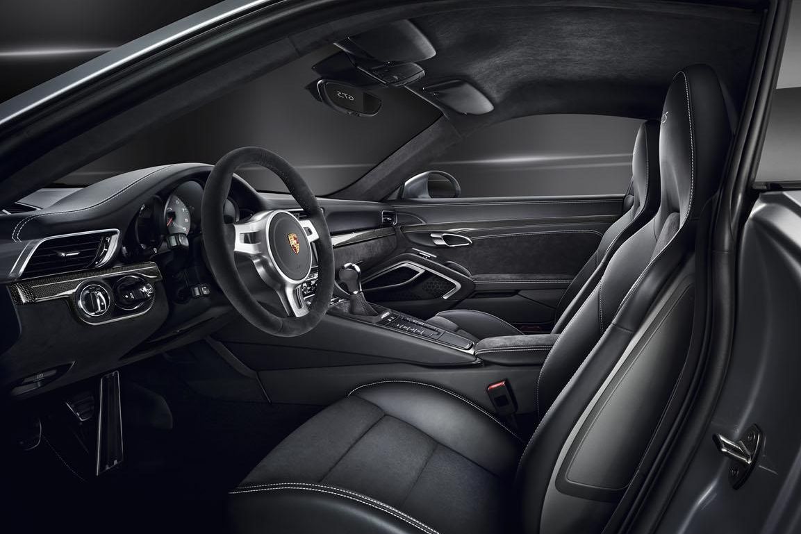 PORSCHE