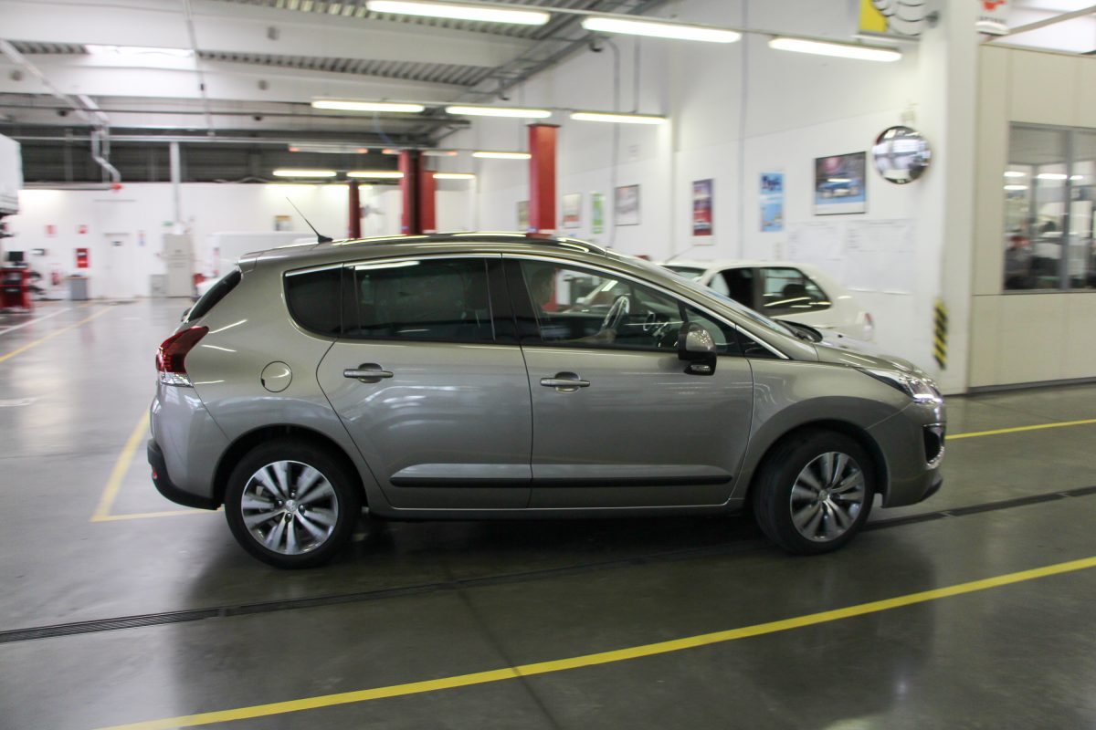 PEUGEOT