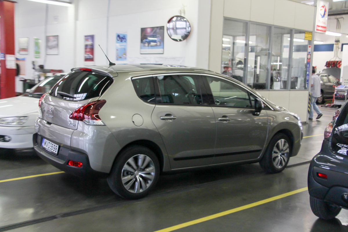 PEUGEOT