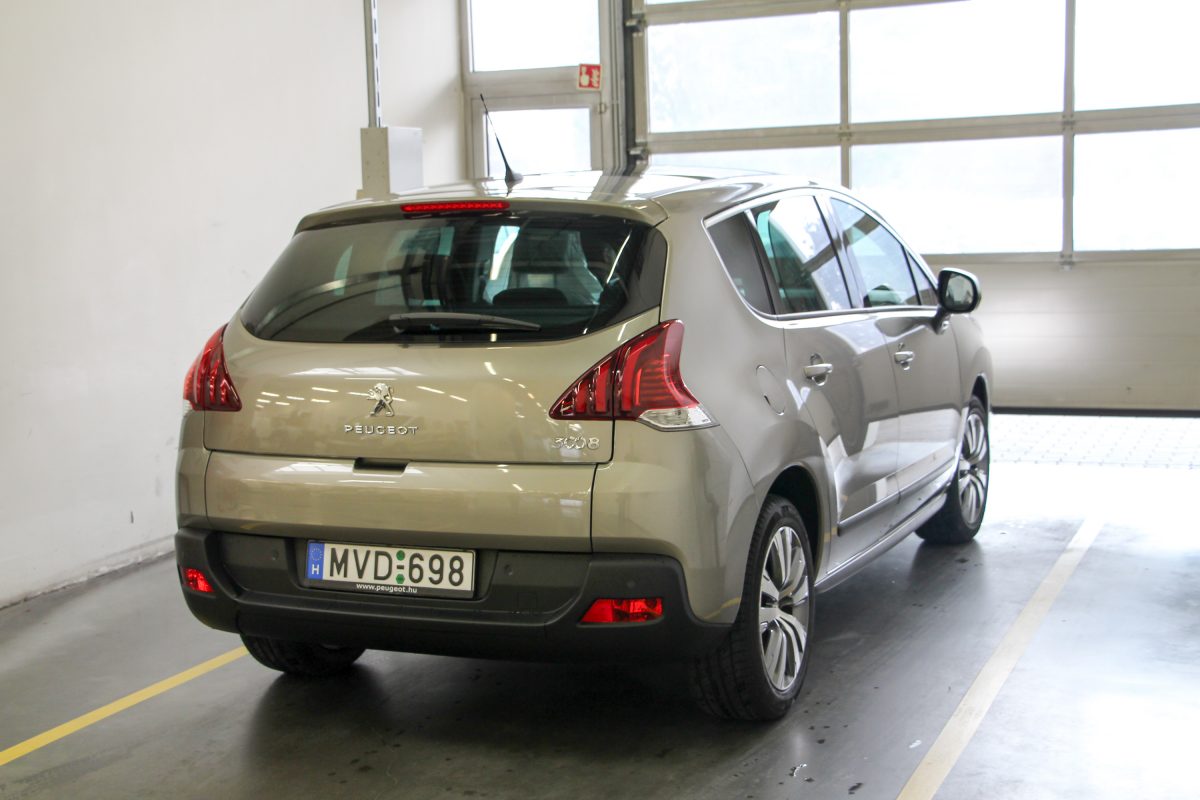 PEUGEOT