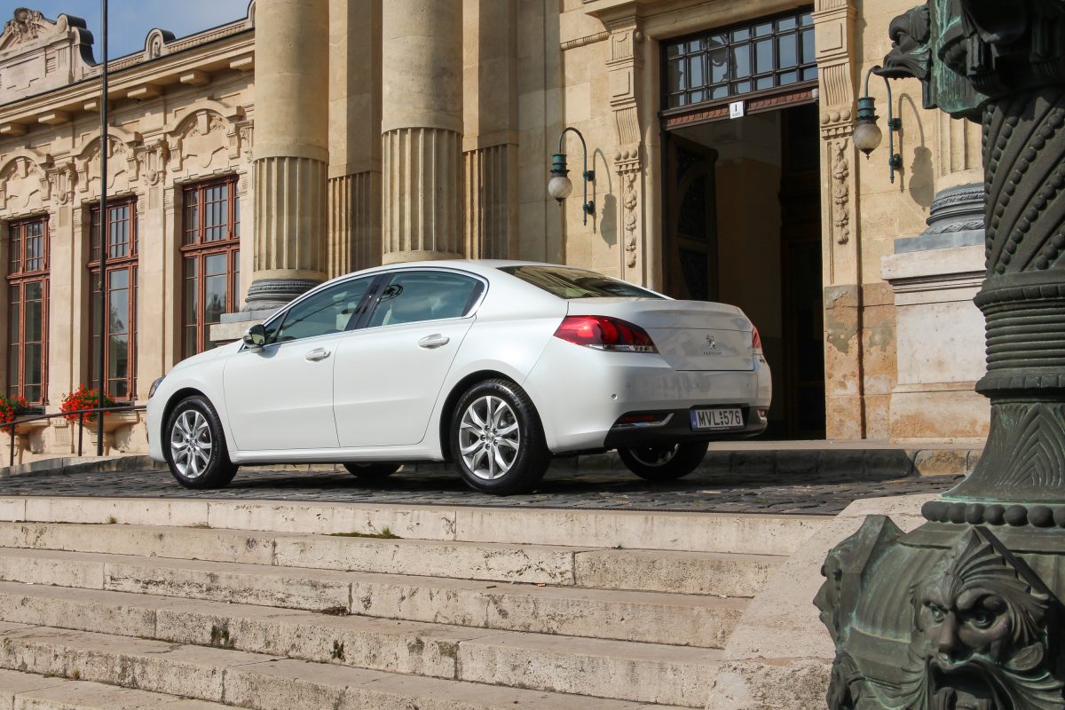 PEUGEOT 508