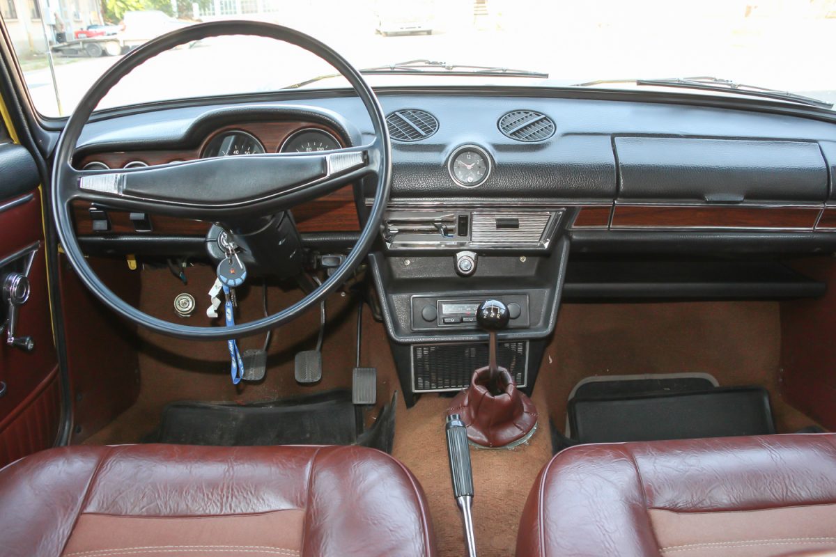 LADA