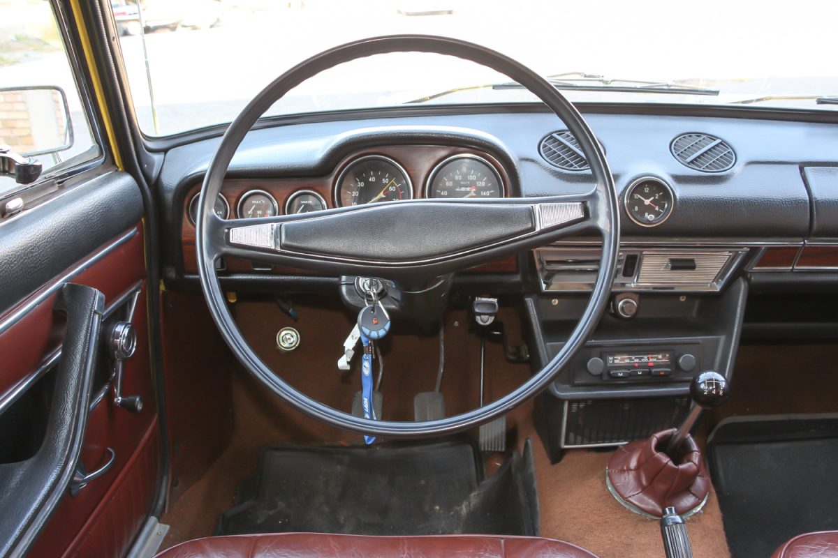 LADA