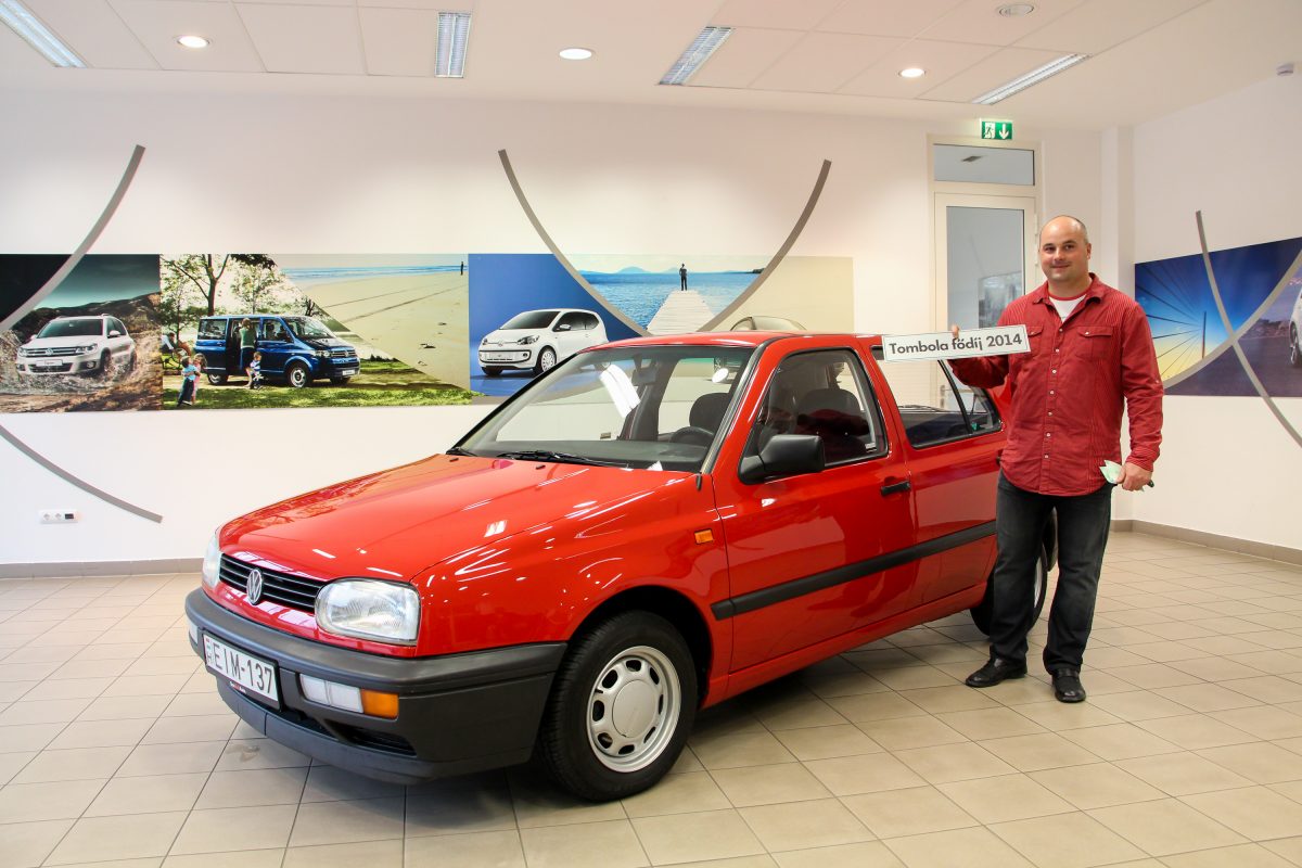 VOLKSWAGEN GOLF
