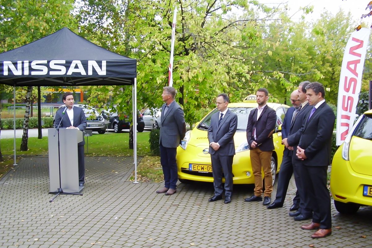 NISSAN