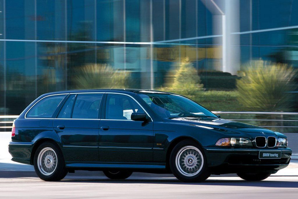 BMW 5-ÖS SOROZAT