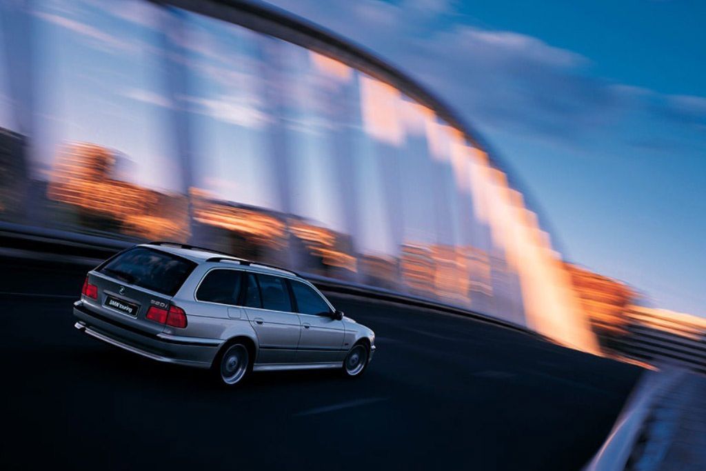 BMW 5-ÖS SOROZAT