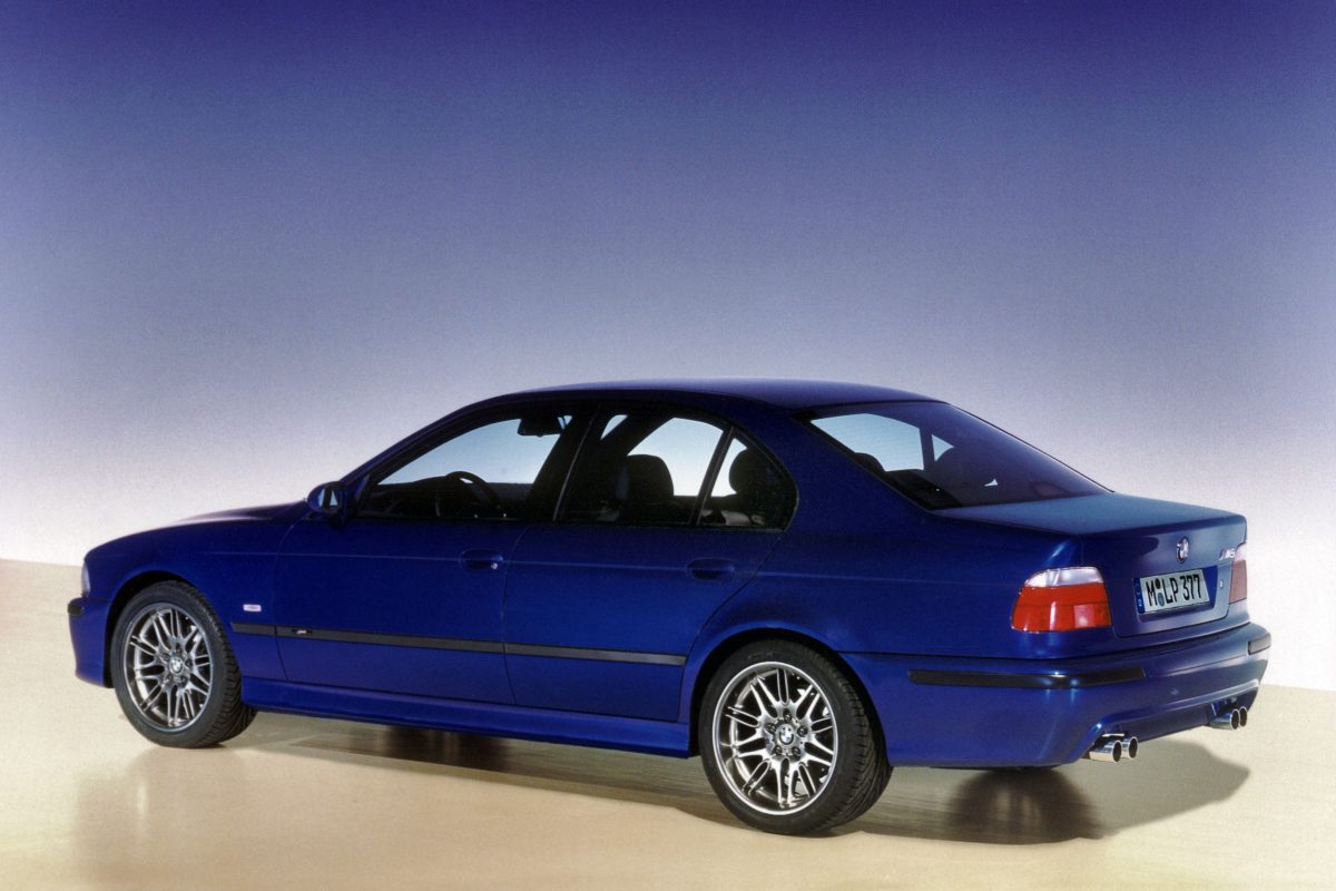 BMW 5-ÖS SOROZAT