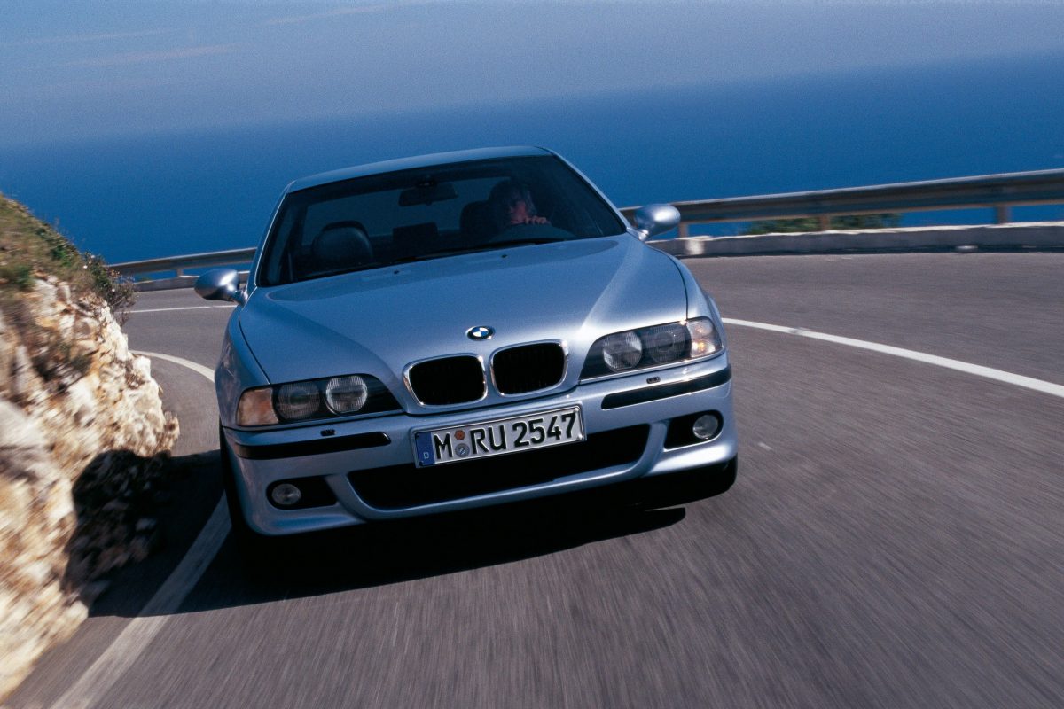 BMW 5-ÖS SOROZAT