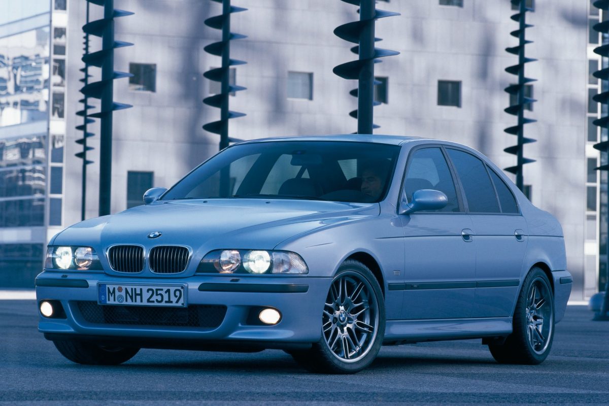 BMW 5-ÖS SOROZAT