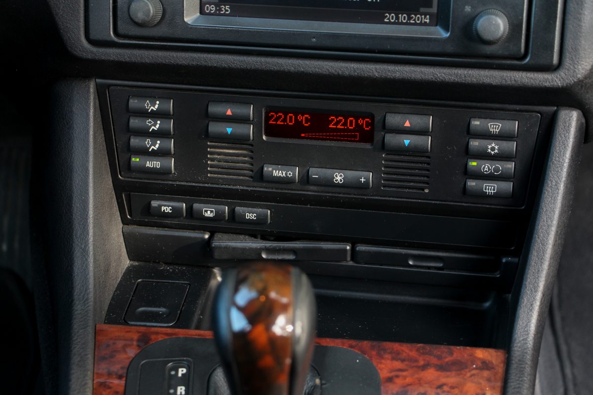 BMW 5-ÖS SOROZAT