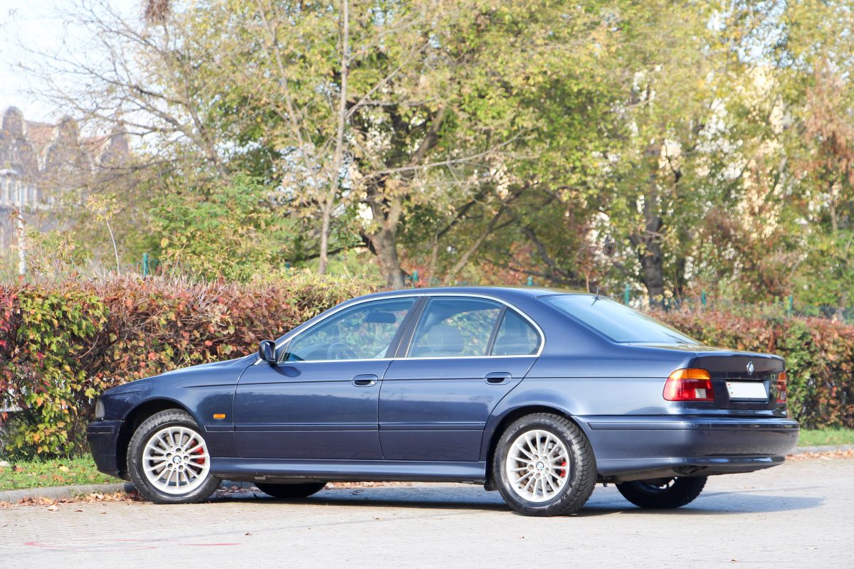 BMW 5-ÖS SOROZAT