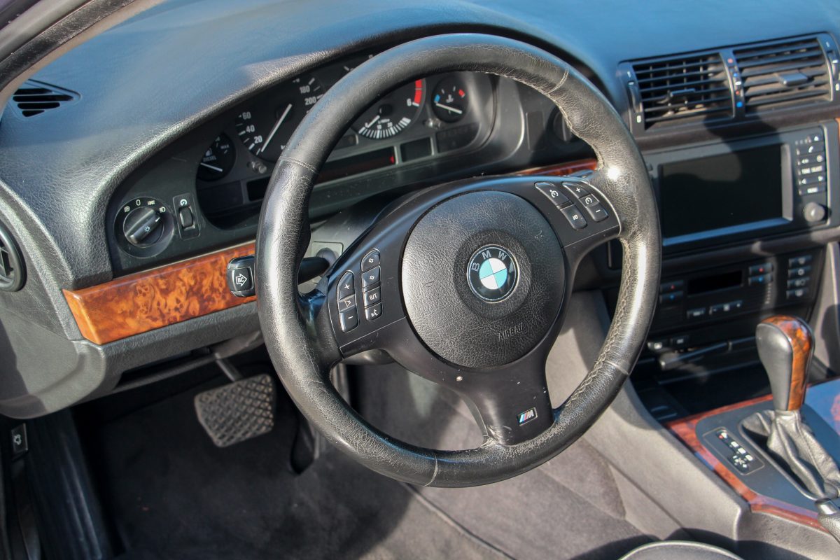 BMW 5-ÖS SOROZAT